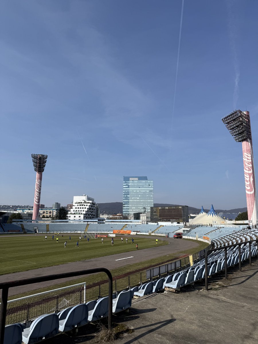 fc_travel_ tweet media