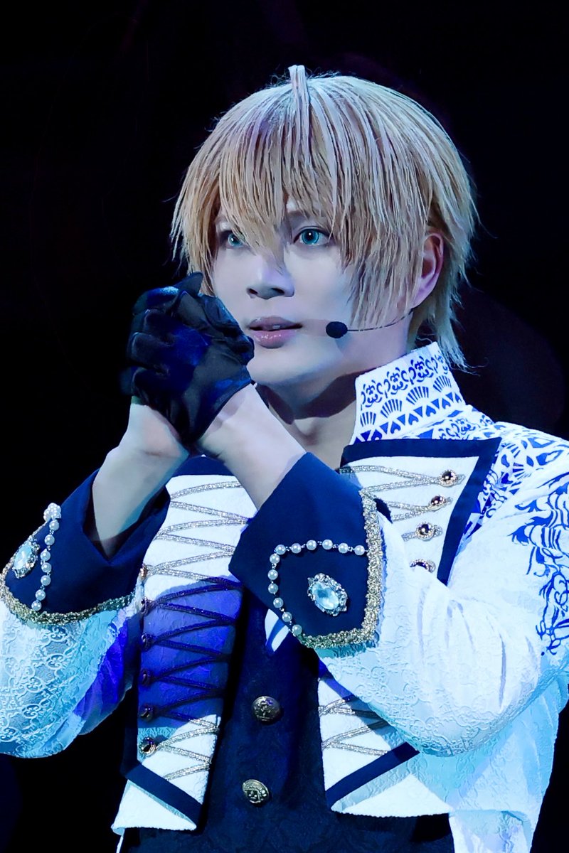 山姥切国広。葛藤と向き合い続け、その選択が物語に確かな推進力を与えました。大千秋楽記念、ゲネプロ写真です。
（4/7）
#刀ミュ #刀剣乱舞