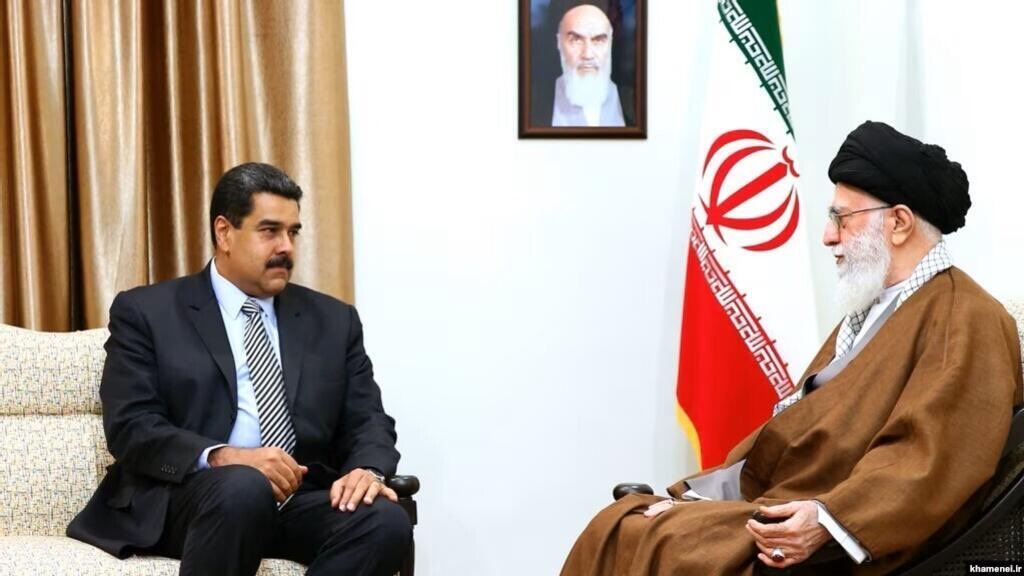 Hace 2 meses estaban torturando a sus países. Hoy uno está muerto y el otro detenido.

La verdad que no me molesta mucho EEUU como policía del mundo.