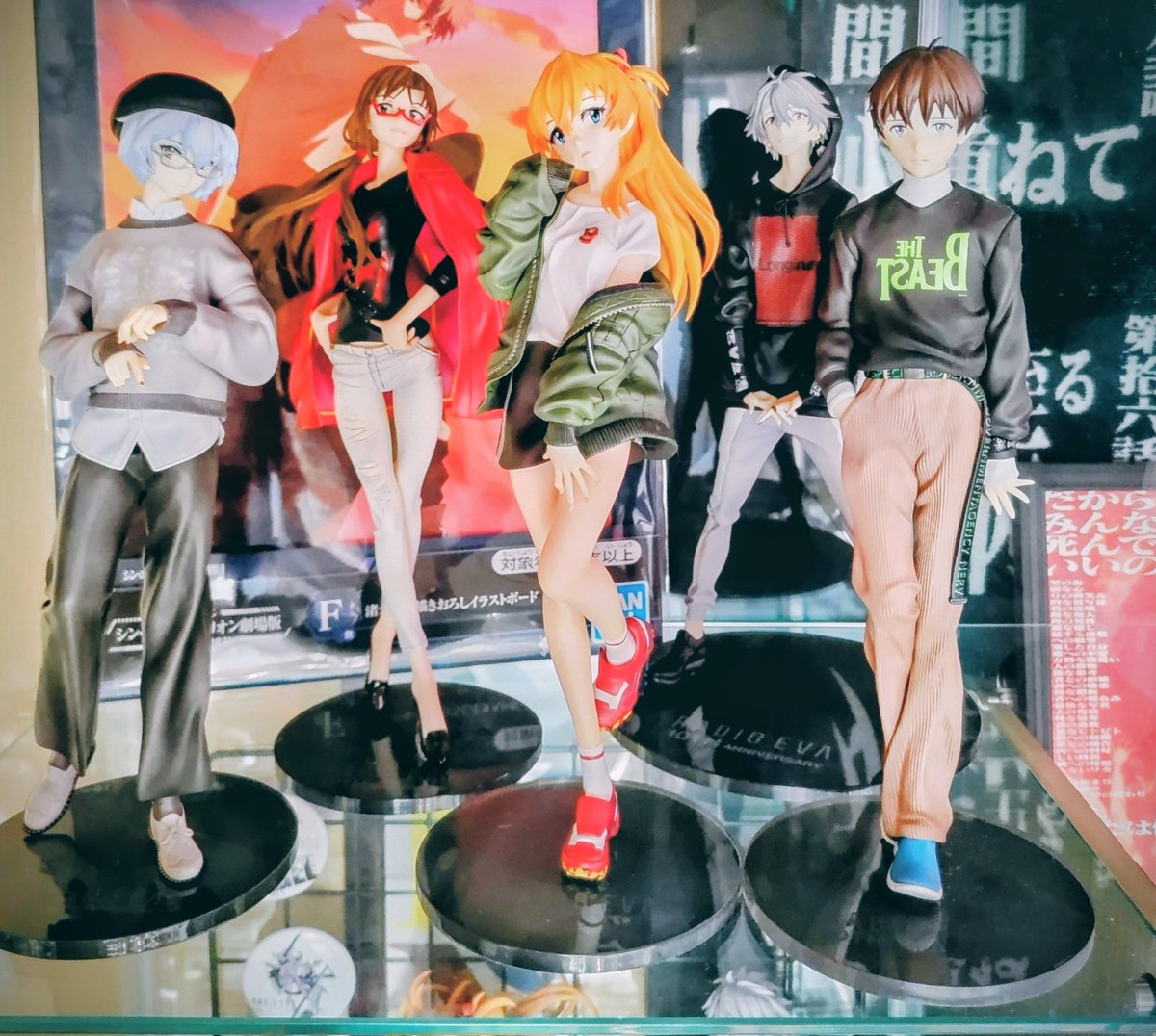 Z01f3eaLAr47113 ラジェヴァフィギュア揃えれないよ 全部使っても5弾