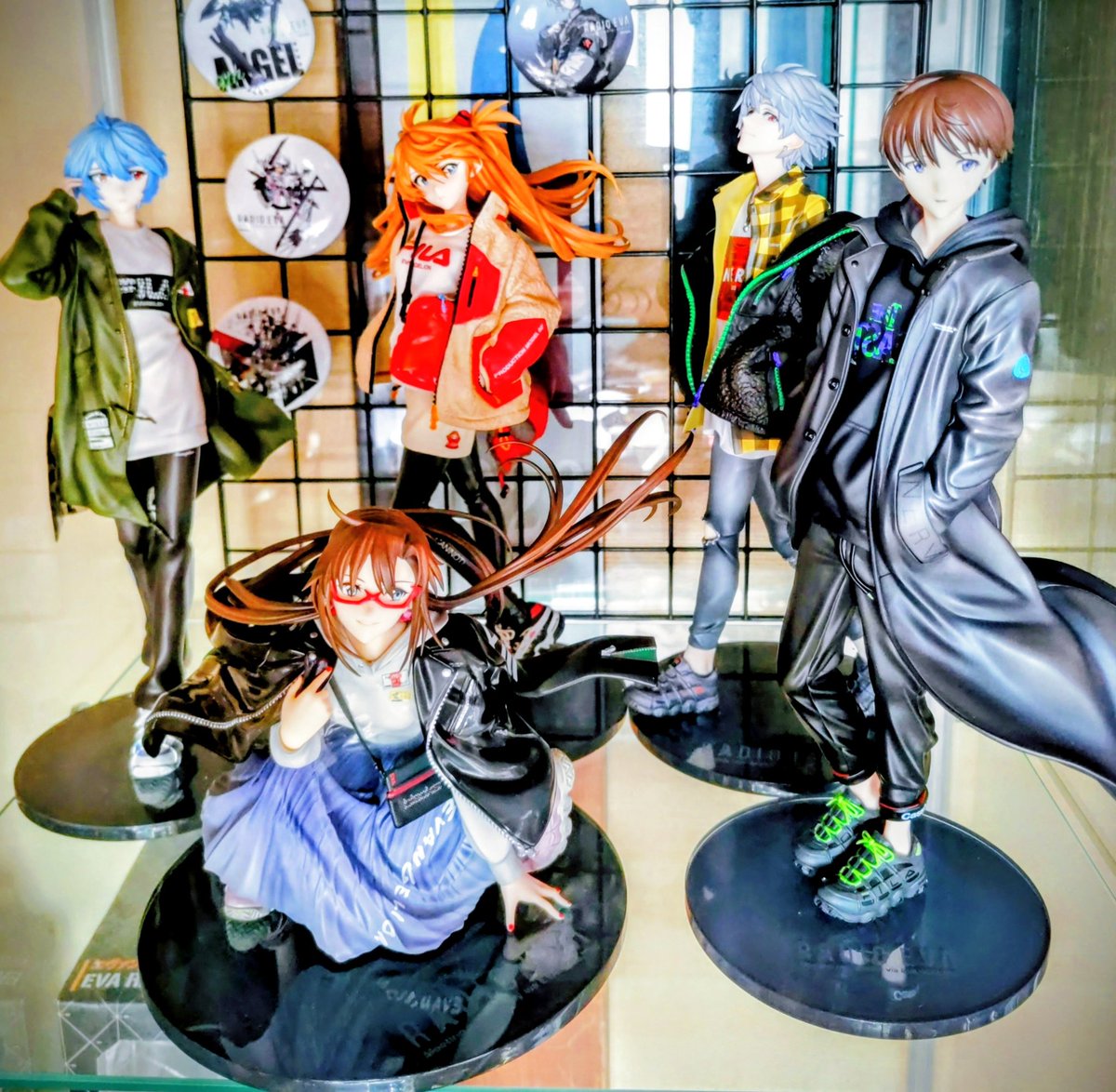 Z01f3eaLAr47113 ラジェヴァフィギュア揃えれないよ 全部使っても5弾