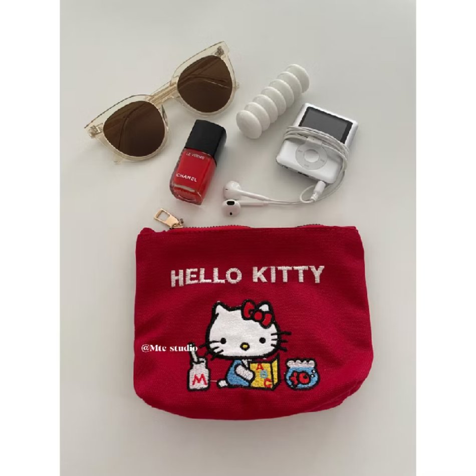 อุ๊ยๆ กระเป๋าไรน่ารัก 🥰กระเป๋าคิตตี้นะสิ🐱
ไม่มีไม่ได้แล้วน่ารักขนาดนี้ 
🧡:s.shopee.co.th/7Kru8VMjZQ