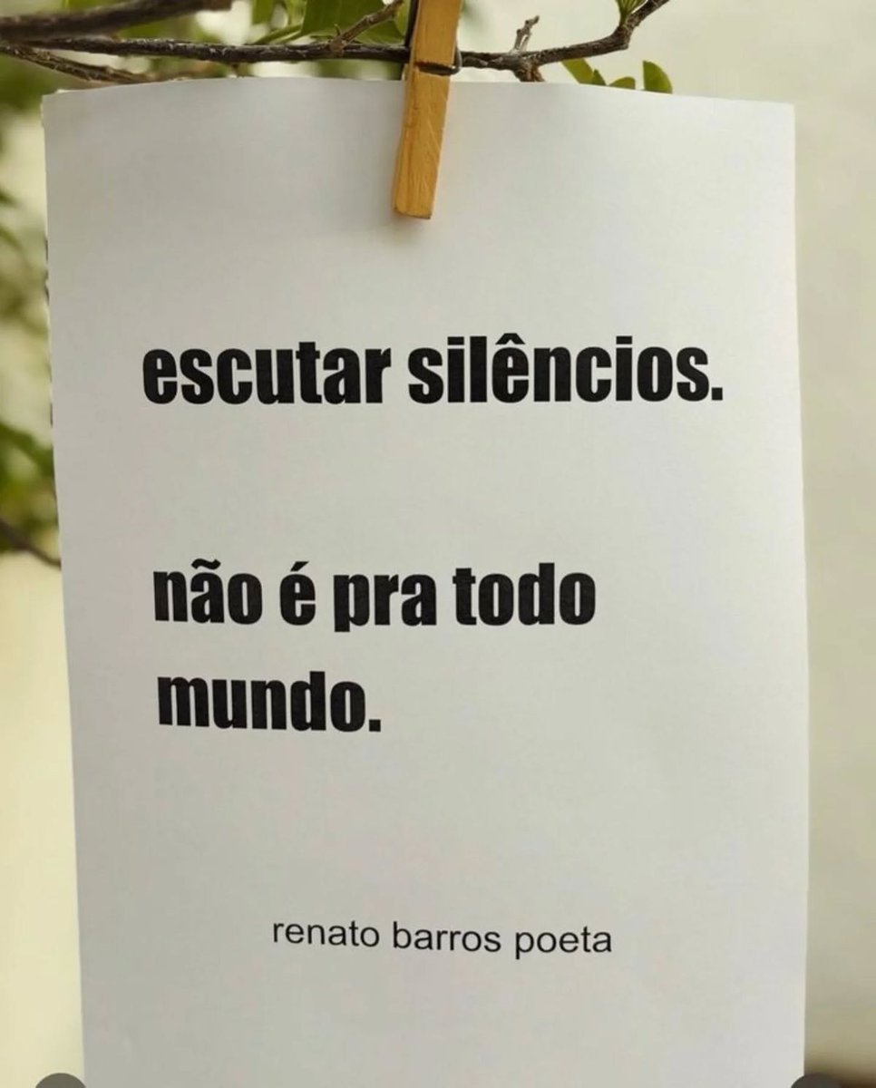 Escutar silêncios
não é pra todo mundo.

©Renato Barros Poeta