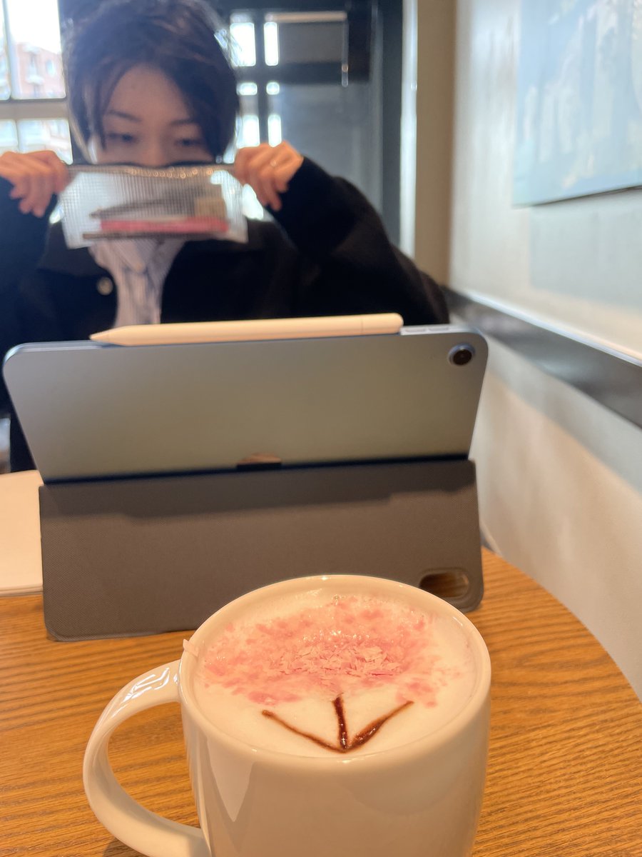 hassun_st's tweet photo. なんばウォーク　平野ゆか

私が店長として初めて着任した翌日に来てくれた新人トレーナー、

あれから一年半。
いろんな困難を乗り越え、今ではトップトレーナーに。
人の痛みがわかる、強くて優しい人です

プレゼン応援しています！
#当時はばちばち笑 https://t.co/yXWP3aBthr
