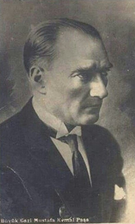 Yaşasın Atatürk'ün "Tam bağımsız Türkiye" ideali

"Oysa hangi istiklal vardır ki yabancıların nasihatleriyle, yabancıların planlarıyla yükselebilsin? Tarih böyle bir olay kaydetmemiştir…”  (Atatürk, 6 Mart 1922

"Tam bağımsızlık,siyasî,malî, ekonomik, adlî, askerî, kültürel vb.