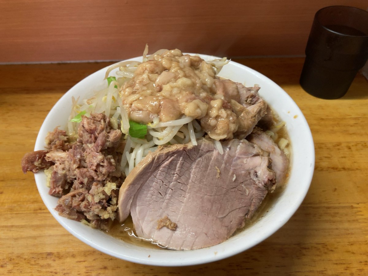 shibgae's tweet photo. 2026.2.26 ラーメン二郎立川店　ラーメン小+つけ味+ほぐし豚 https://t.co/dOlLBJy7Hm