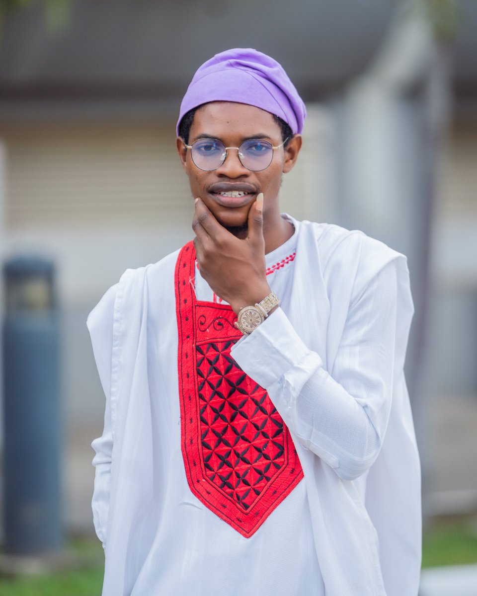 Sameasy_GCK's tweet photo. +1 and still super charged ⚡😎
Long life, prosperity &amp; political greatness ahead.
We move with purpose. 
   Birthday mode: Activated 🎉
Grace. Growth. Governance. 🏛️
Not a city boy, a man on assignment. #HappySunday #HappyBirthday #HappyNewMonth https://t.co/OV30VzbS03