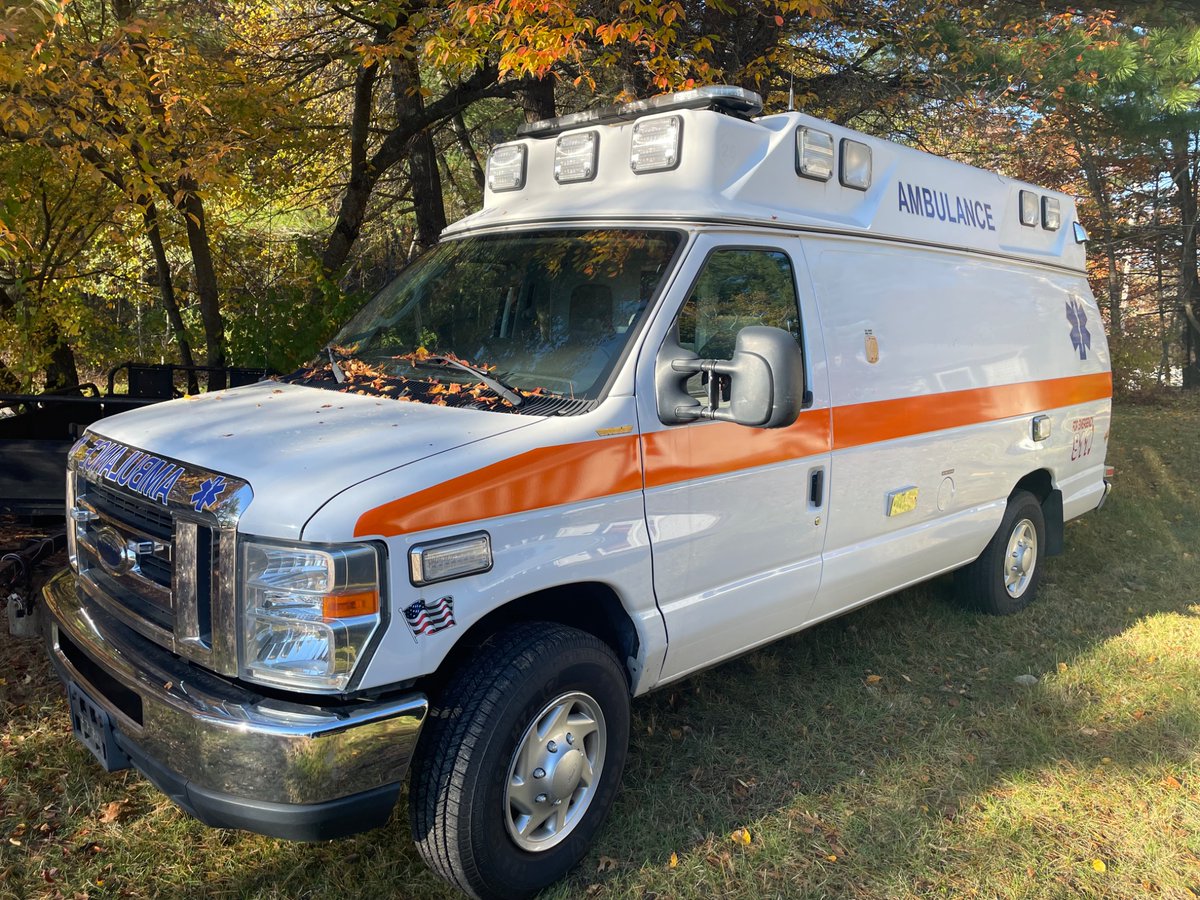 US Ambulances for Ukraine NFP tweet media