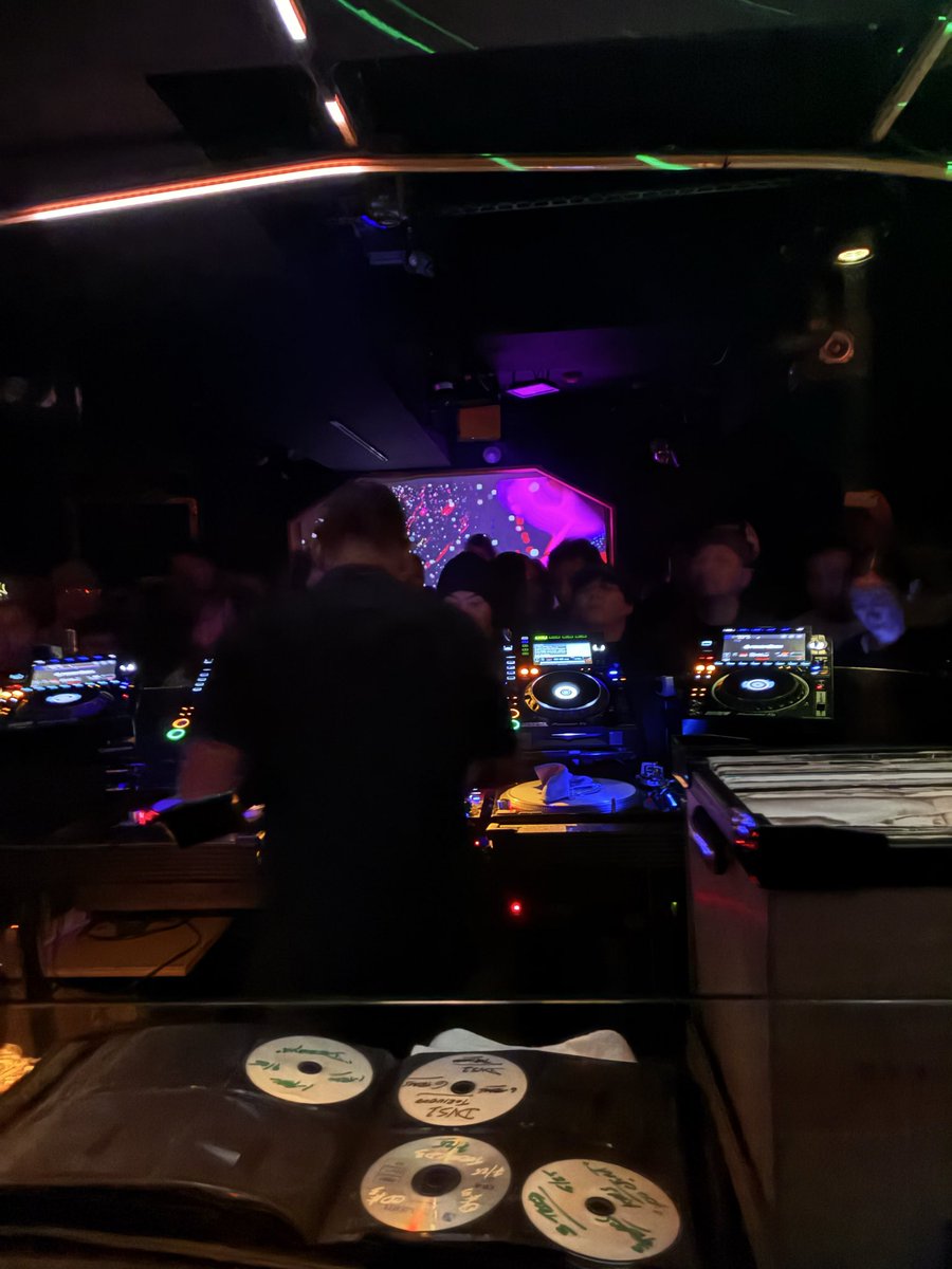 🅂🄸🄽 tweet media