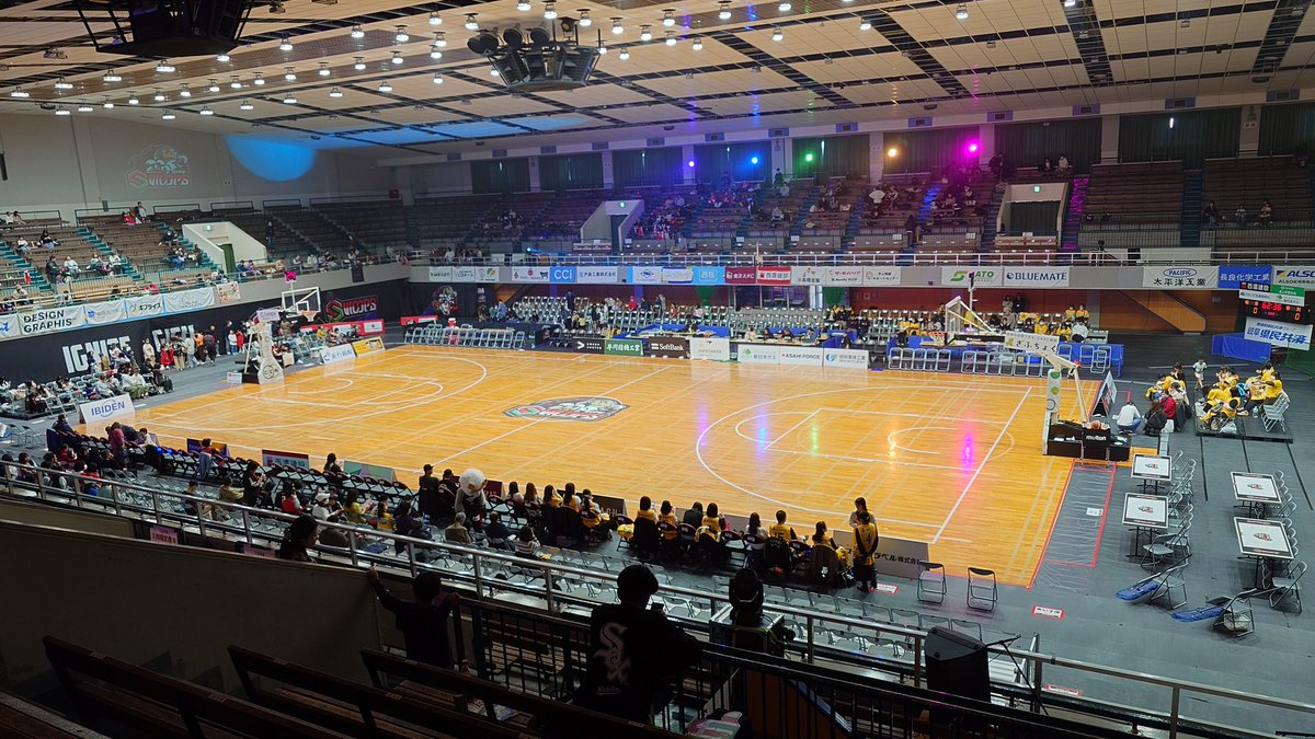 KUMAGAI_98's tweet photo. 思い出がたくさんある体育館に
岐阜の選手を応援🏀

もう1回見に行きますか！ https://t.co/tOTsNIrglM