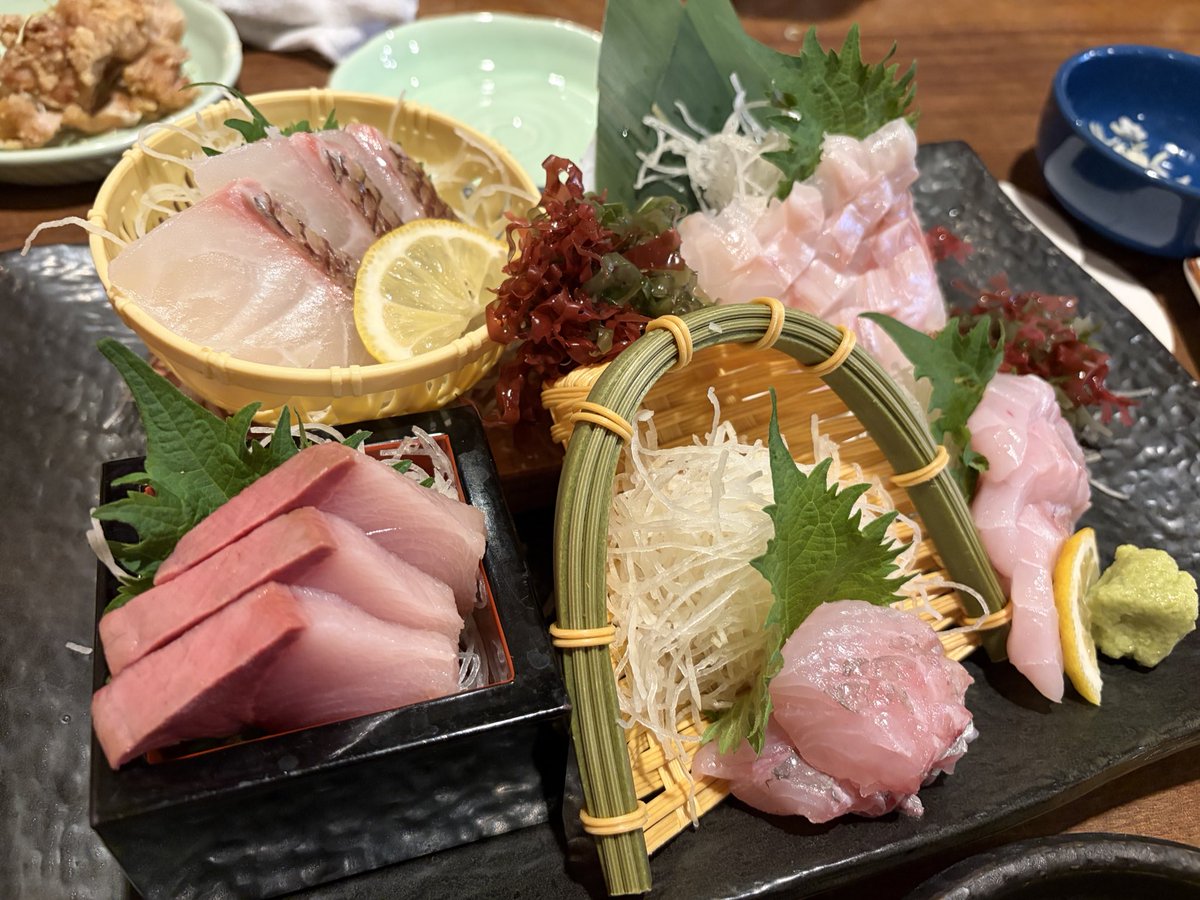 居酒屋さんに大人4、子ども2で行って 13000円→7000円になった✨わーい！