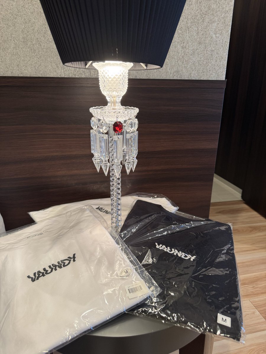 定番のVAUNDYタオルと白黒T、light blueラババン届いた〜 オレンジと