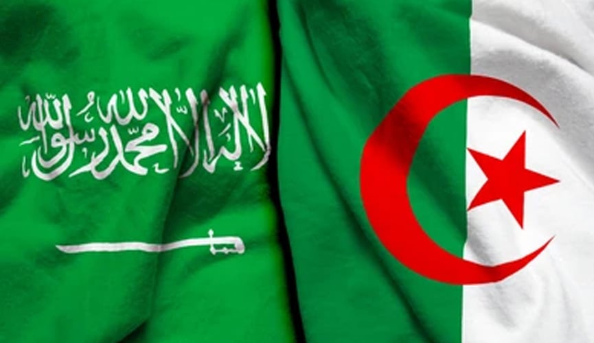 رئيس الجمهورية الجزائرية عبد المجيد تبون قال أننا مع السعودية، وما يمسها هو مساس بالجزائر، أبدا لم يقل إيران الشقيقة
كتوضيح لما يحاول الصهاينة وعبيدهم من بعض البلدان إلصاقه بنا
يجب على الأشقاء العرب الحذر من الفتنة التي يخلقها الصهاينة لتمزيقنا
نحن أمة واحدة ومجدنا في تحالفنا