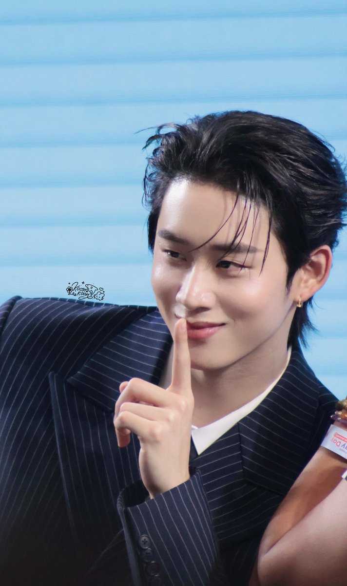 จุ๊ๆ หล่อเบาๆหน่อย 

BANGKAPI PAYDAY WITH EST    
#UOBHappyPayDayxEST
#est_rvp