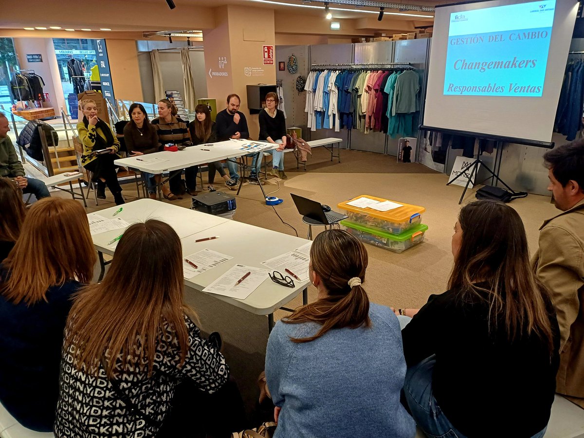 Kike Riesgo tweet media