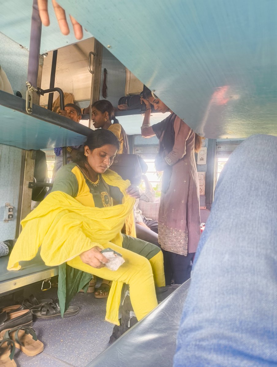Anjishnu007's tweet photo. 17307 basava express s9 hundreds of people in a reserved sleeper coach without tickets no tte no one to check and they don't even leave their seats @RailMinIndia @RailwaySeva @RailMadad https://t.co/MEbQzNGc2u