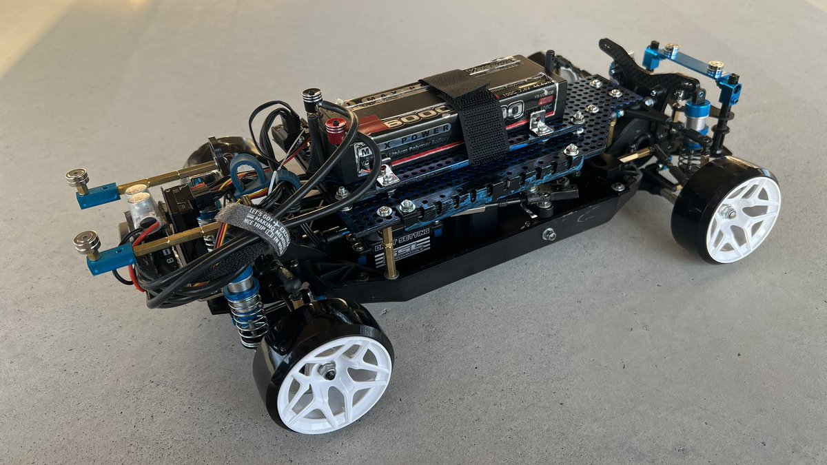 XV-02RWD、ついに完成です！！！ 魔改造シャーシ製作は約1年9ヶ月ぶり