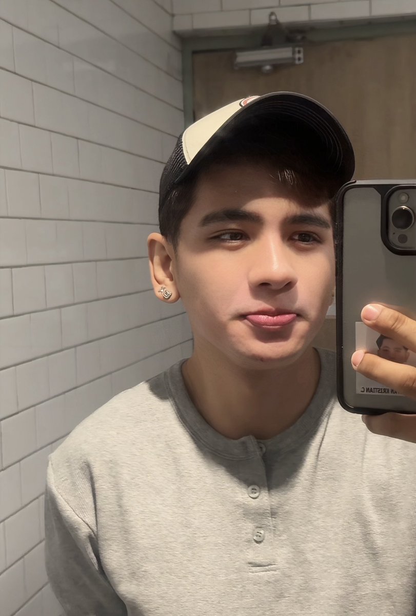 Yann.👅 tweet media