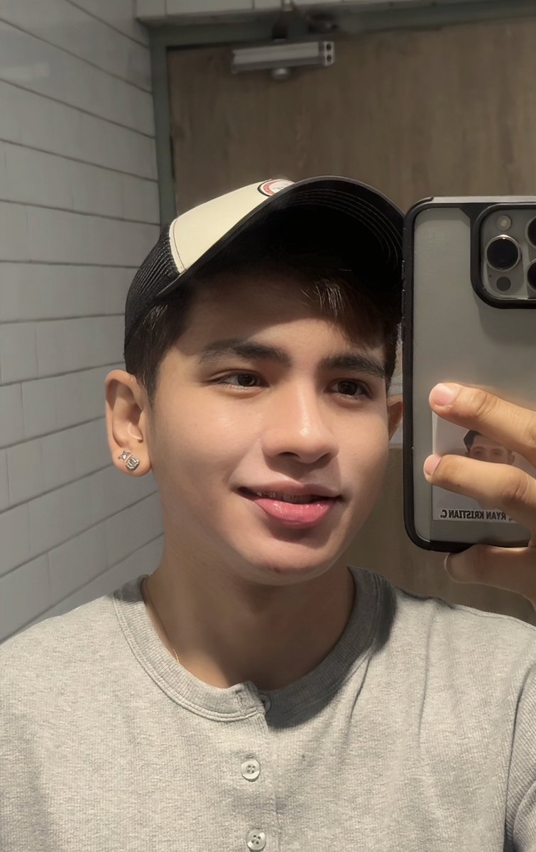 Yann.👅 tweet media