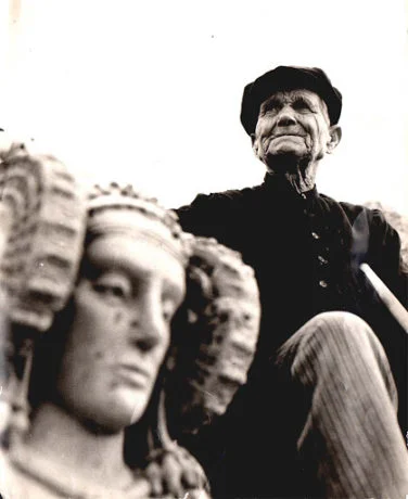 Discovery of the Dama de Elche at the archaeological site of La Alcudia. Alicante, 1897.