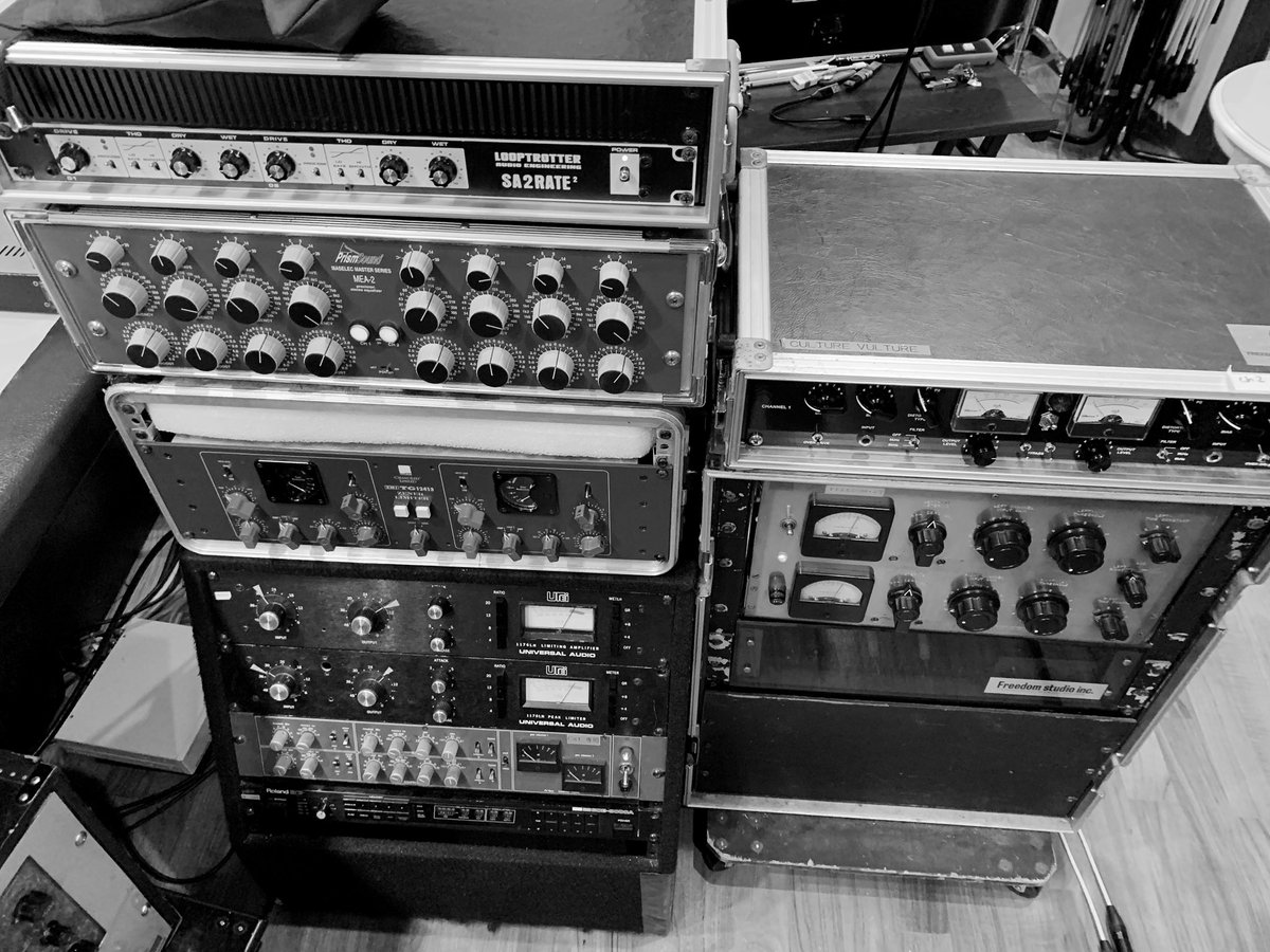 Tokyo Shoegazer / 東京酒吐座 tweet media