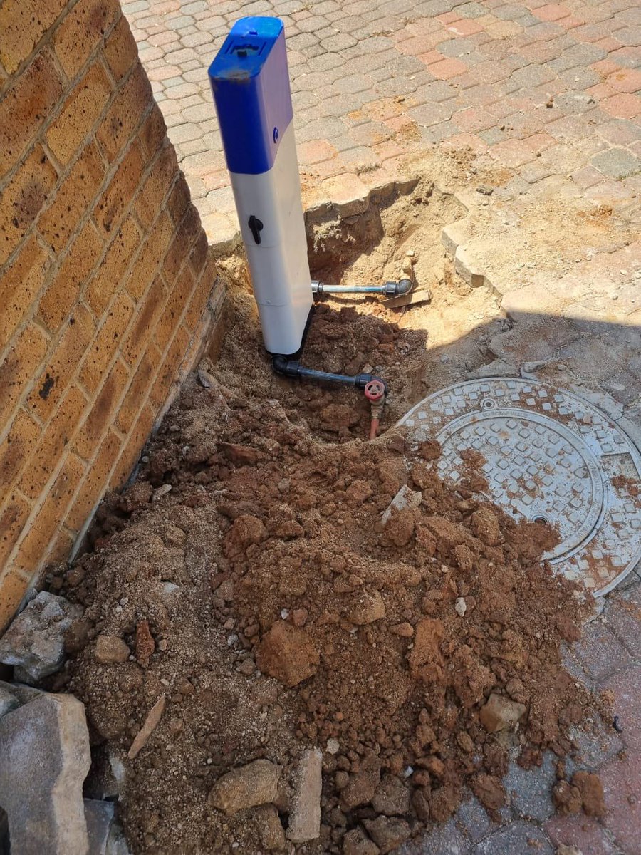 divingbella's tweet photo. @JHBWater when will site restoration happen please? 3 weeks JWAPP-40095426 https://t.co/VQ78ysM4Sd