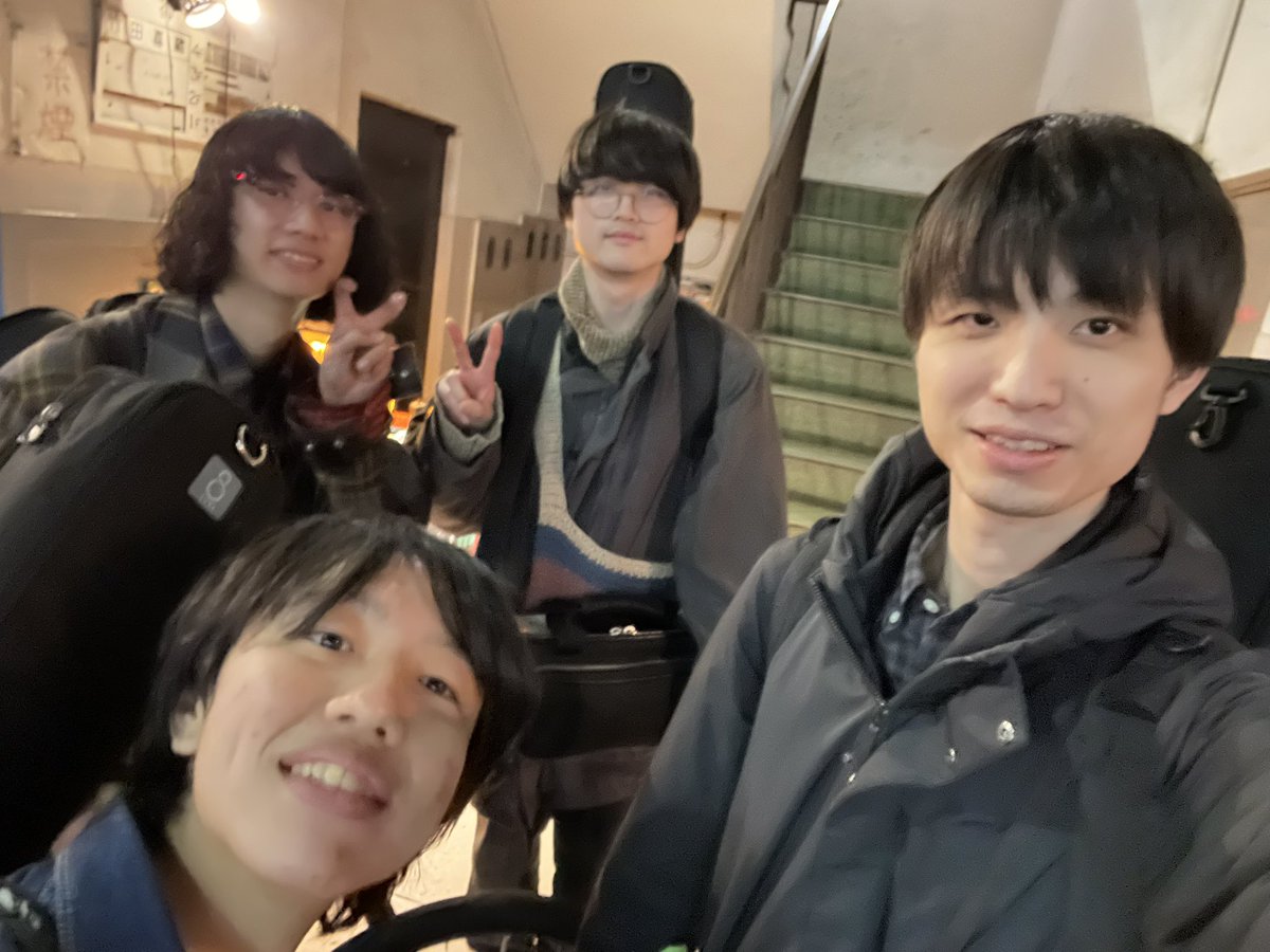 TellTale Signs tweet media