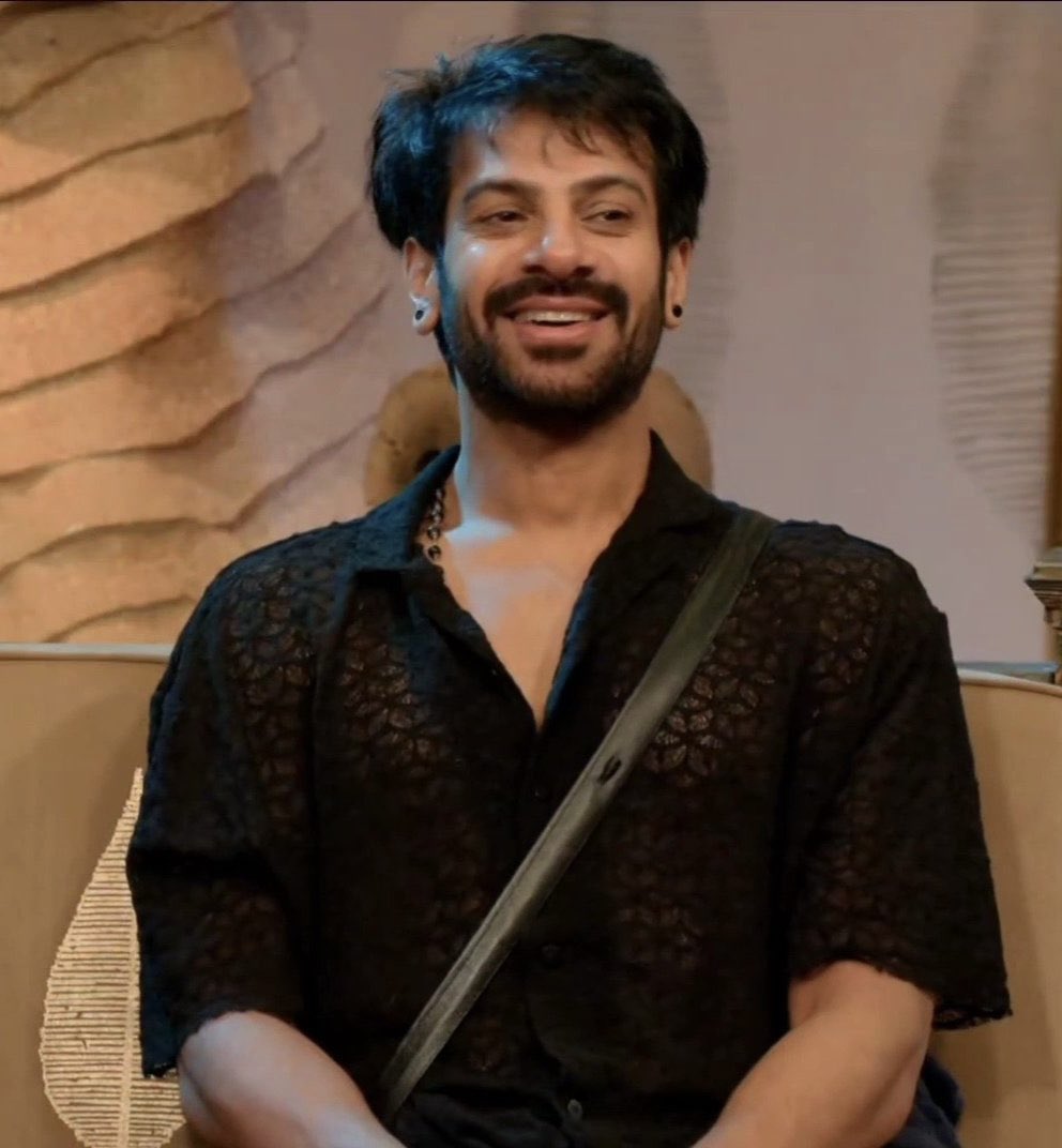 HereForBB_'s tweet photo. The difference between someone who loves you and someone who loves the idea of you is: one will stay through your growth, even when you outgrow who you were. The other will leave the moment you stop fitting their fantasy.

Always standing by you 🤗

#KaranVeerMehra https://t.co/KX1TIyo4lw