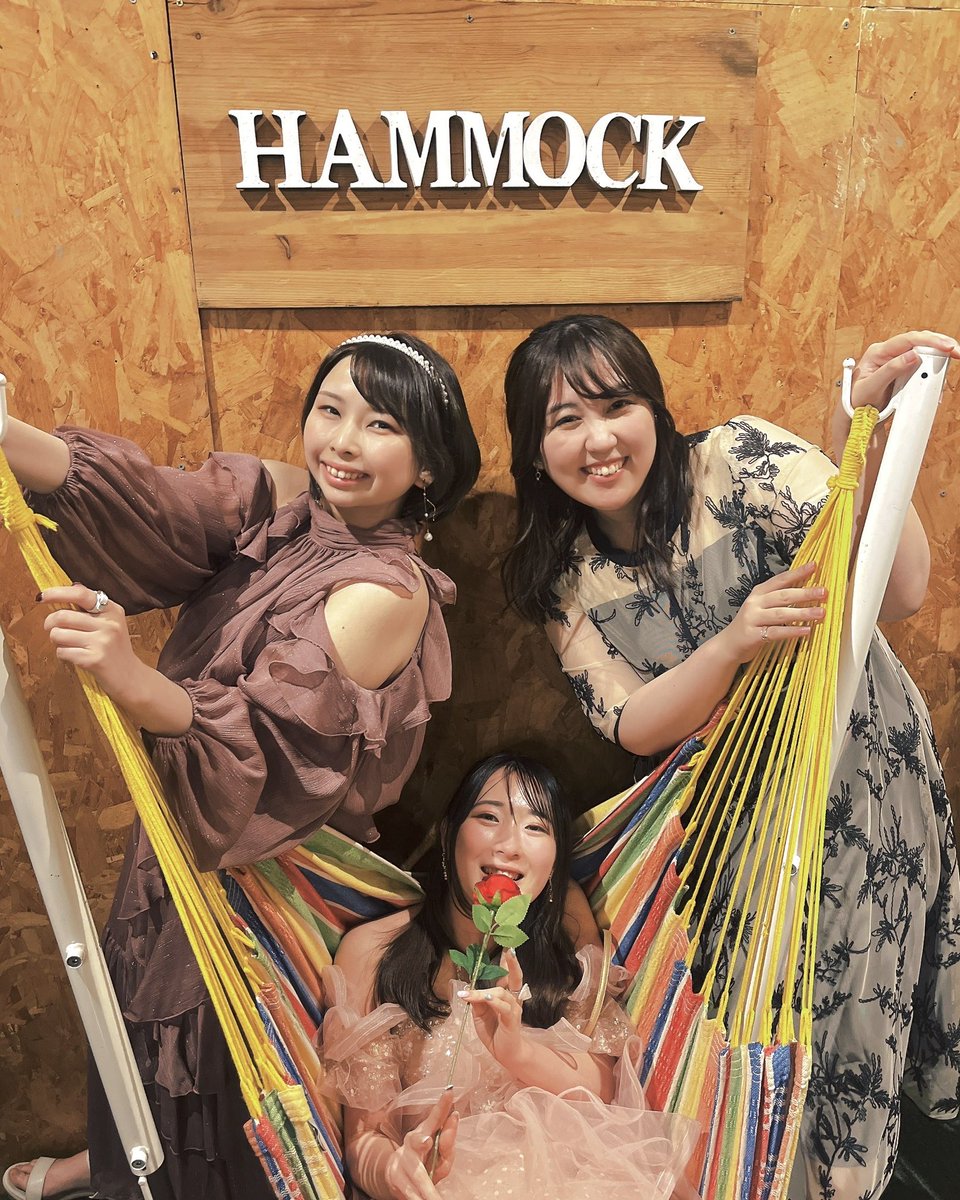 3card_daisy's tweet photo. 休止前ラストイベントありがとうございました！
本当にたくさんの人に見守られて、
楽しいイベントになりました👏✨

3card!!!はここから1年間おやすみします🙇‍♀️
一人一人自分の活動に邁進し、成長した姿で帰ってきます！

その時まで、またね！ https://t.co/vfFcWv61oT