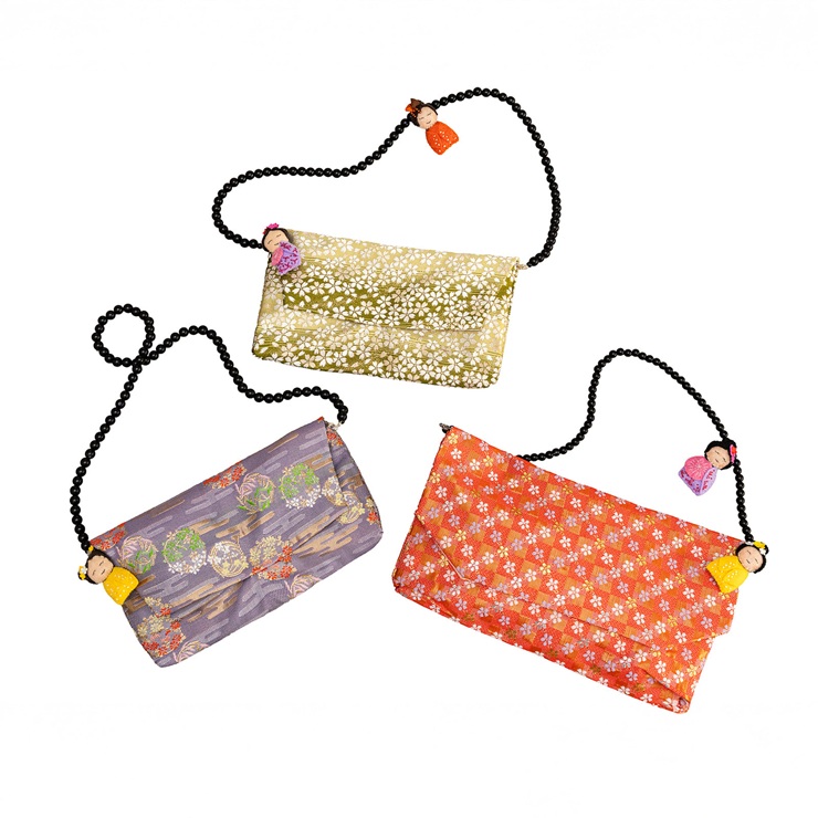 Le borsine Coco’ di Valeria Damato: pezzi e fantasie unici

#borsinecoco #valeriadamato
agendaviaggi.com/le-borsine-coc…
Photo Courtesy of Harvest Communication