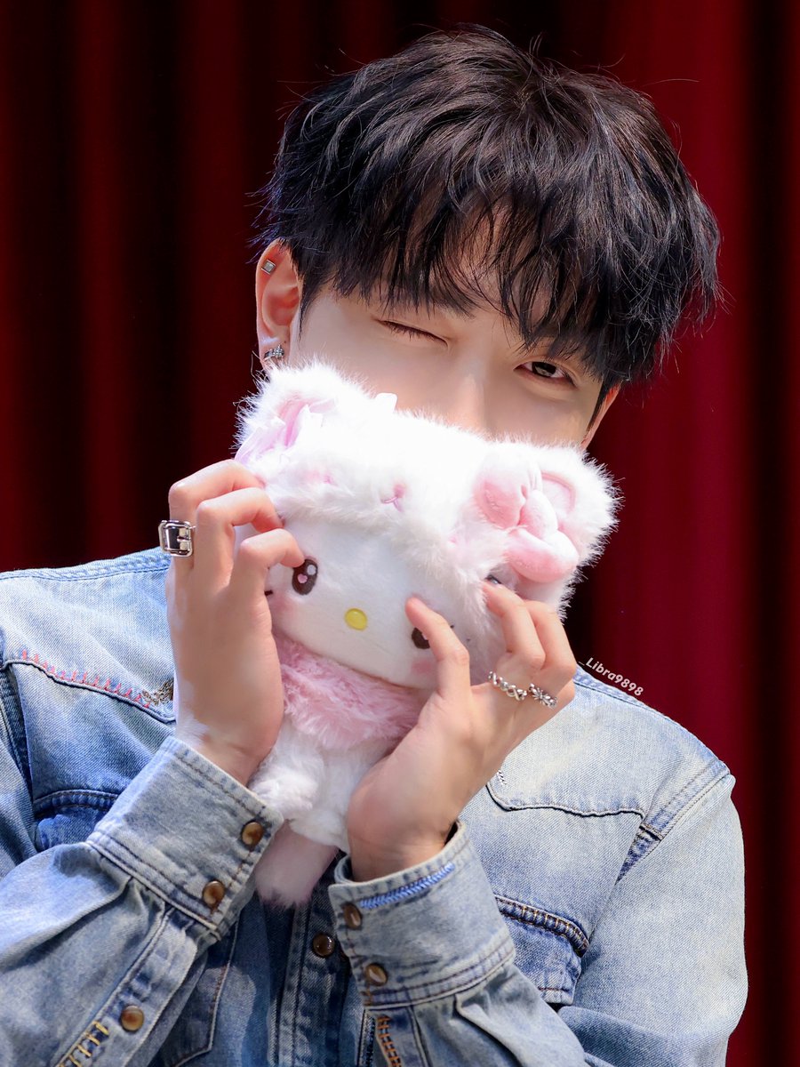 _Libra9898's tweet photo. 260220

아기고양이♡^.  ̫ .^ฅ♡

#에이티즈 #ATEEZ #홍중 #HONGJOONG https://t.co/iLAYUqteXB