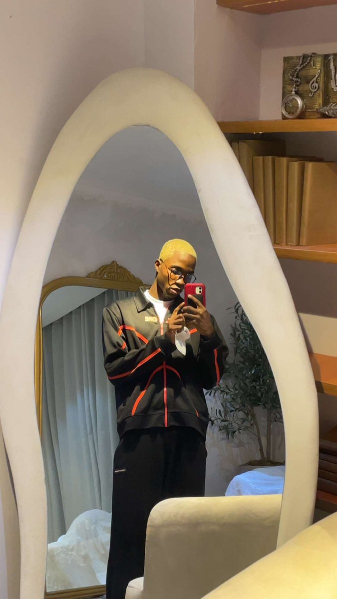 rvntii_'s tweet photo. he wants me to post him everyday, so he sends me media every other day. https://t.co/8SUeY5tXER