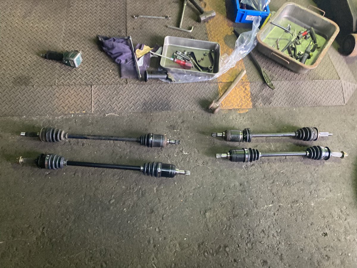 aotech8686's tweet photo. 新潟より
H25年式 13万キロN-BOX 4WD
車検満タン 整備済み Fパッド、Rドラシャ交換済み
25万円で買って欲しいんですけど、高すぎますか?
安かろう悪かろうな車のほうが需要あるなら方針転換しようかと…
#車売ります
#新潟中古車
#中古車
#JF2 https://t.co/mPbKQIsqUQ