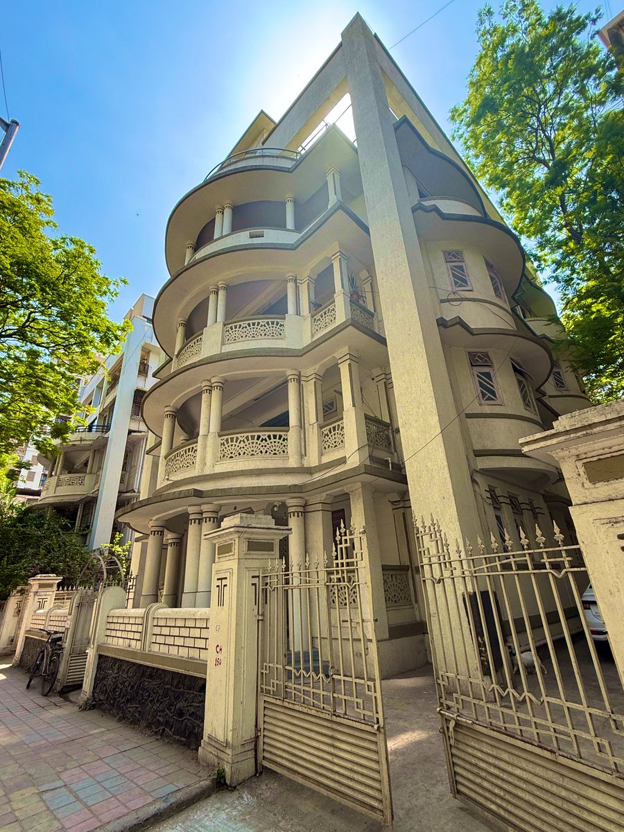 BOMgirltweets's tweet image. The beauty that is #ArtDeco.