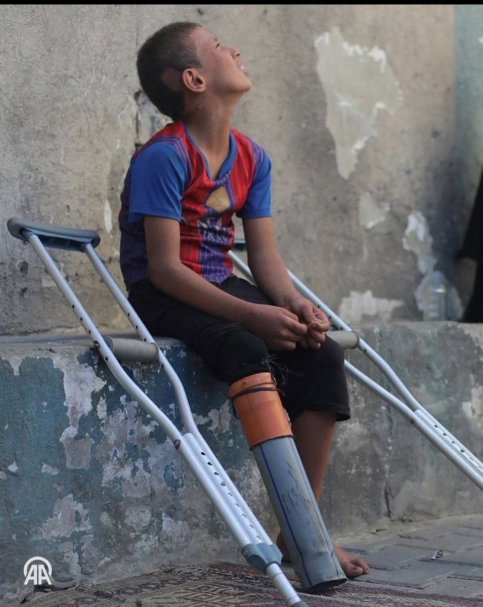 gaza95eyas's tweet photo. Here in Gaza, we have no options except acceptance and the constant struggle to survive https://t.co/0Bk5DCr2JH