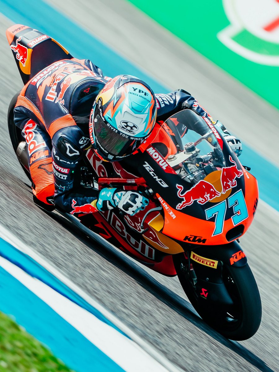 Agustin_10Cabj's tweet photo. Paso el #ThaiGP muy buen domingo para los latinoamericanos en #Moto3 P3 para #ValentinPerrone P8 para #MarcoMorelli , en #Moto2 susto con #DavidAlonso por suerte nada grave y en #MotoGP puntos para #DiogoMoreira P13 @MartinUrruty @robertinopietri @MoreaGustavo próxima #GoianiaGP https://t.co/A3uimXcewp