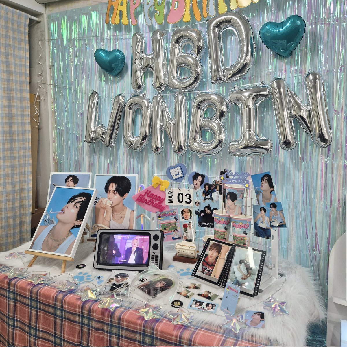 Tarobubbletea11's tweet photo. 🄱🄱🄸🄽🄸 🄰🅁🄲🄰🄳🄴
▶토냥이 생일 스테이지◀
—— START GAME ——

원빈이 생카에 다녀왔어요🎂
빈이로 가득한 곳에
럭드도 원하는 걸로 득템!

#TONYANGI_LEVEL_UP https://t.co/GxmdR2YNYB