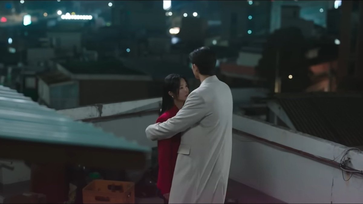 mooo0n3435's tweet photo. 나 오인간 다봤고.. 마지막화에 눈물 쪼꼼 흘렸다...
구미호니 운명이니 해도 결국에는 헤어짐 때문에 사랑을 겁내는 마음과 그럼에도 불구하고 사랑하기로 결심하는 마음에 대한 드라마였다고 생각함
꼭 끝까지 함께하는 것만이 진짜 사랑인 게 아니라 지금, 자주 같이 행복한 게 사랑인 것 같애 🥺 https://t.co/cL7xp0uB1M