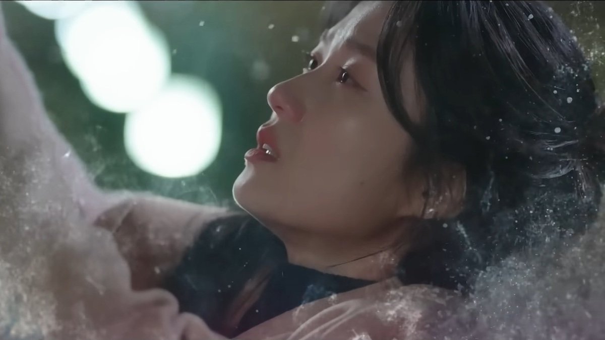 mooo0n3435's tweet photo. 나 오인간 다봤고.. 마지막화에 눈물 쪼꼼 흘렸다...
구미호니 운명이니 해도 결국에는 헤어짐 때문에 사랑을 겁내는 마음과 그럼에도 불구하고 사랑하기로 결심하는 마음에 대한 드라마였다고 생각함
꼭 끝까지 함께하는 것만이 진짜 사랑인 게 아니라 지금, 자주 같이 행복한 게 사랑인 것 같애 🥺 https://t.co/cL7xp0uB1M