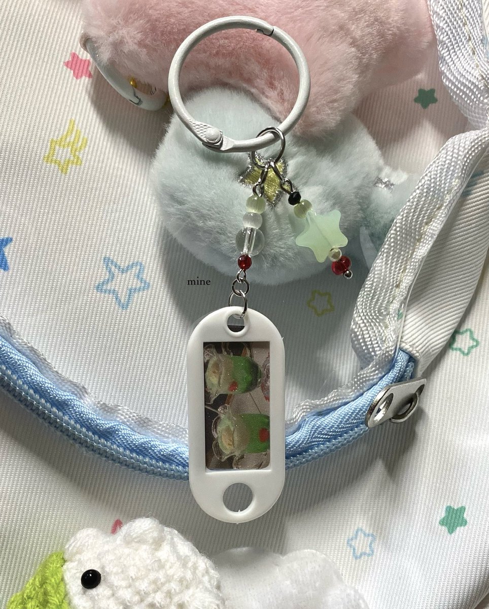 imeyue's tweet image. ˋℎ𝑎𝑛𝑑𝑚𝑎𝑑𝑒 :𝘭𝘦𝘦𝘮𝘪𝘯𝘦 ‧꒰ა ★ ໒꒱

 🍧 𝐤𝐞𝐲𝐜𝐡𝐚𝐢𝐧 | 𝐩𝐡𝐨𝐧𝐞 𝐜𝐡𝐚𝐫𝐦 ~ {d}
Price:  20฿ ᯓ ⠀⠀ ⠀⠀ ⠀ ⠀⠀

⭐️ค่าส่ง 40.- 

#keychains #พวงกุญแจ #handmade #พร้อมส่ง #fyp