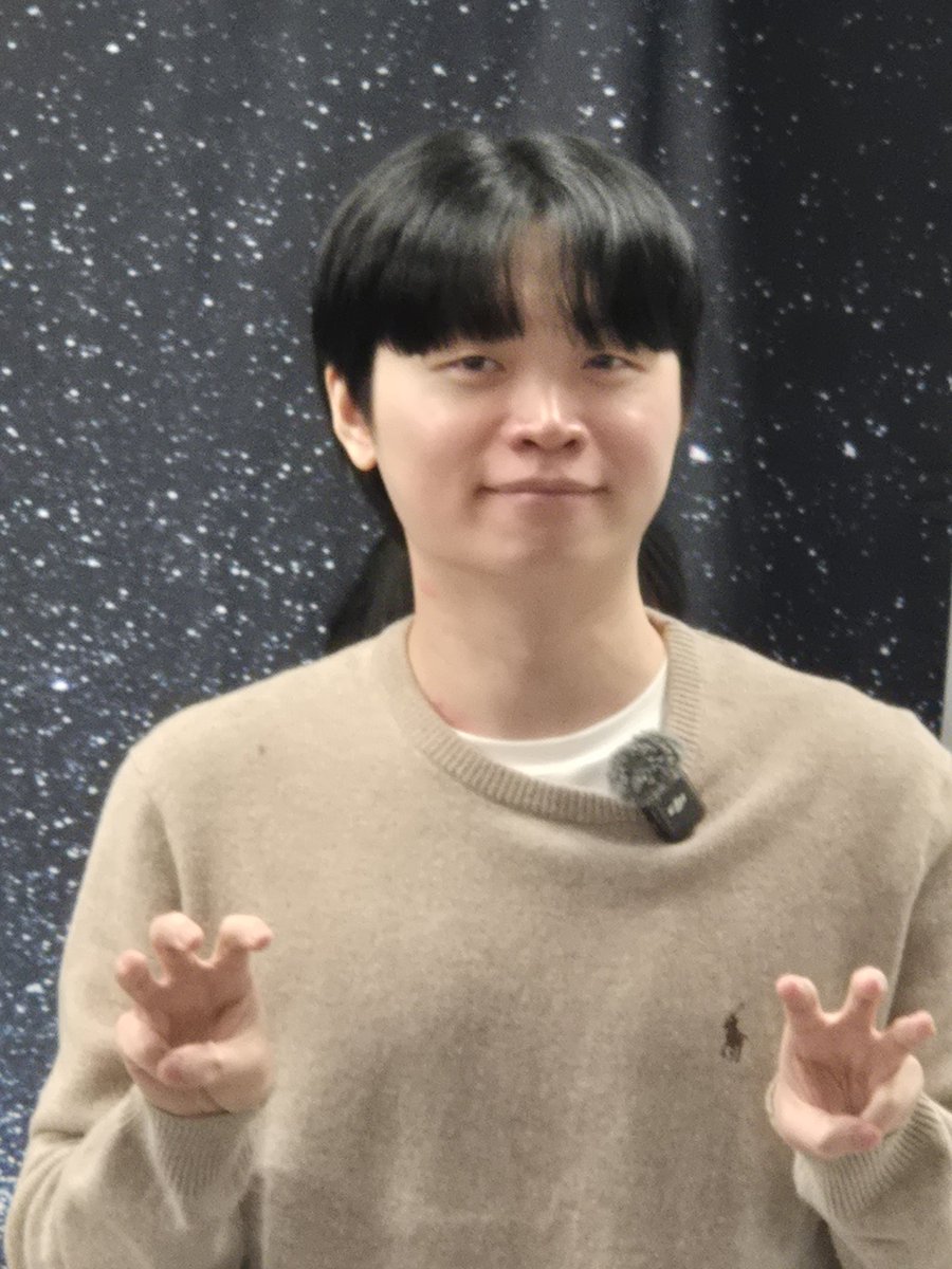 chaeni_456's tweet photo. 오늘 선수님 생일인데 제가 더 행복한 느낌을 받은 것 같아요🥰 생일 너무 축하드리고 올 한해도 열심히 응원해보겠습니다!!! 비디디 곽보성 화이팅❤️ https://t.co/BhDyL3enj9