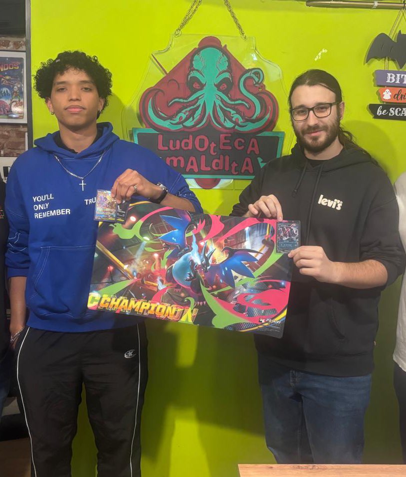 Johto Houndooms tweet media