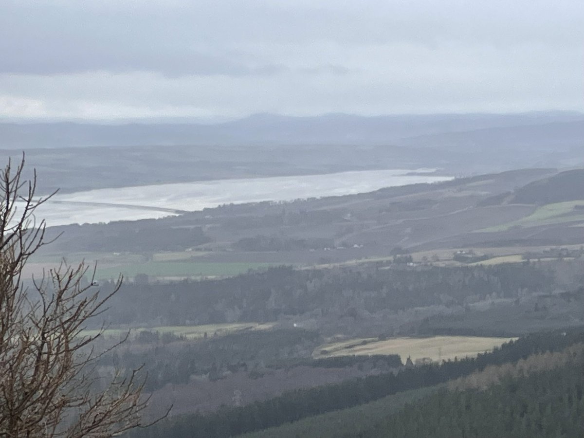 InnesHaughey's tweet photo. Damp morning looking up and down the Firth and back to the Benn. 
6 nations break this weekend, so back to the tribal rivalry with the Glasgow Derby ! Let’s see who has the bragging rights at 2pm this afternoon 😊 
Take care and where you can look out for others this coming week https://t.co/D9AFog6WRC