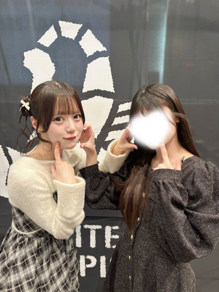 luv_hitomin06's tweet photo. 初めましてのACEちゃん🥺✨️
約4年前にSRで一目惚れしてからずっと会いたかったからやっと会いに行けて幸❣️
#HAPPYACE https://t.co/PG2dcST1tY