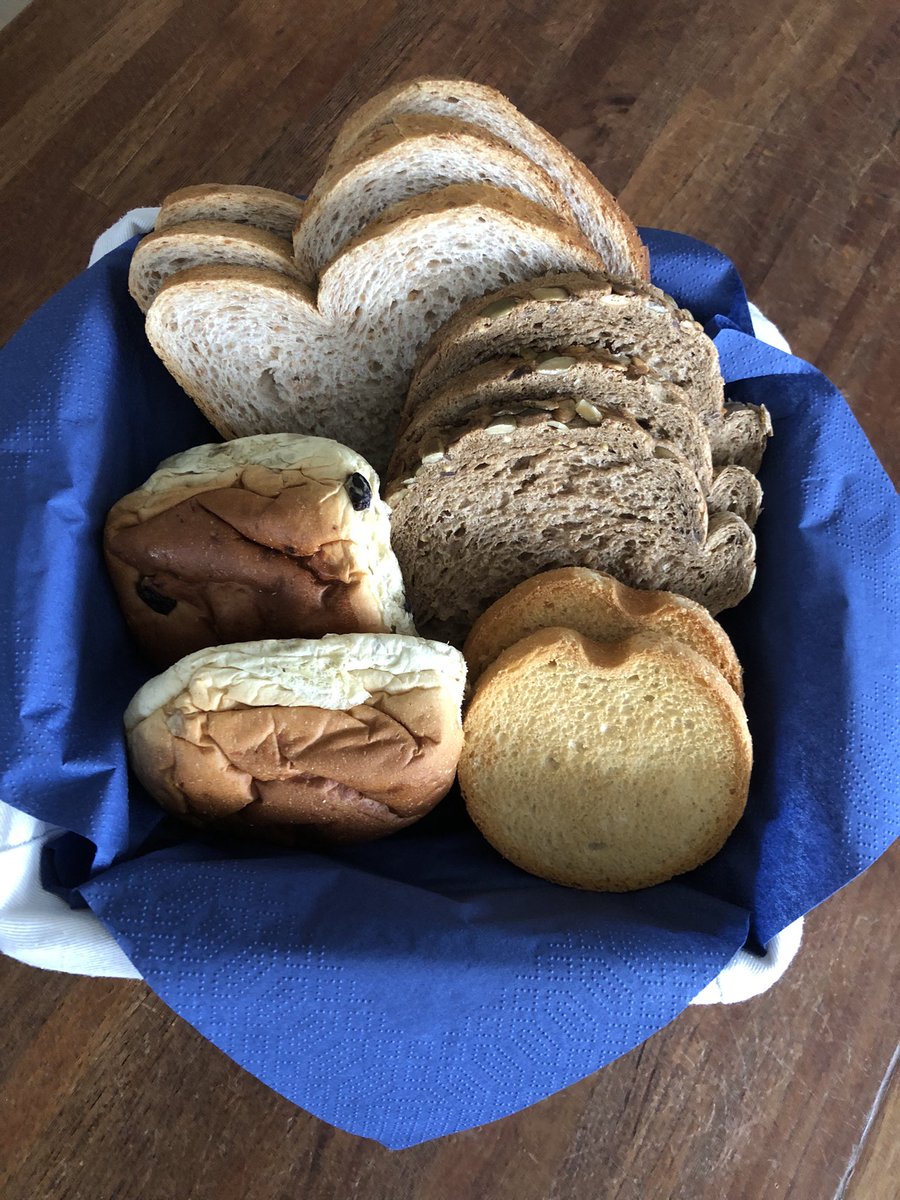 slaoperij's tweet photo. Vaste gasten ontbijt gebracht.
Hebben gisteren genoten van Orvelte vandaag familie bezoek. 

#bunzlaucastle 
#genieten 
#landelijk 
#blijvan https://t.co/xHLcxjocm6