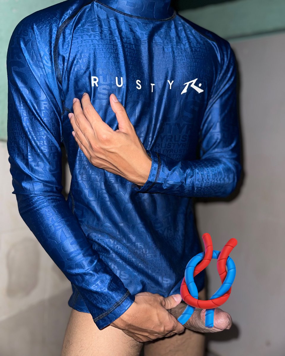 twit_deactive's tweet photo. គេហៅ mr blue shirt ហាហា 😛👮🏿 https://t.co/qGwqMUmhVd