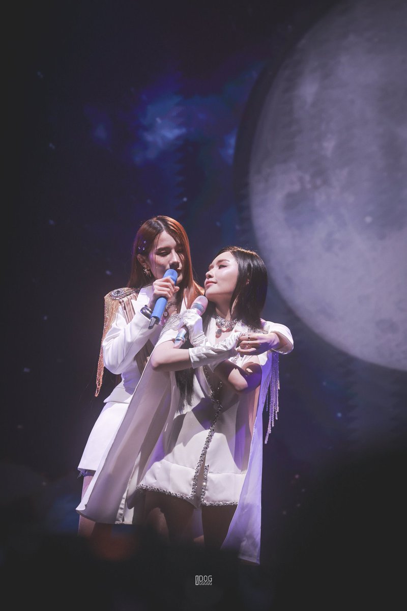 ADLKARCHIVES's tweet photo. these pics are so unbelievably beautiful 🥹🥹🌕💫

#อันดาลูกแก้ว #AndaLookkaew https://t.co/enKhbKfz4u