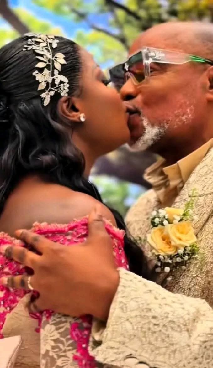 HU INFOS tweet media