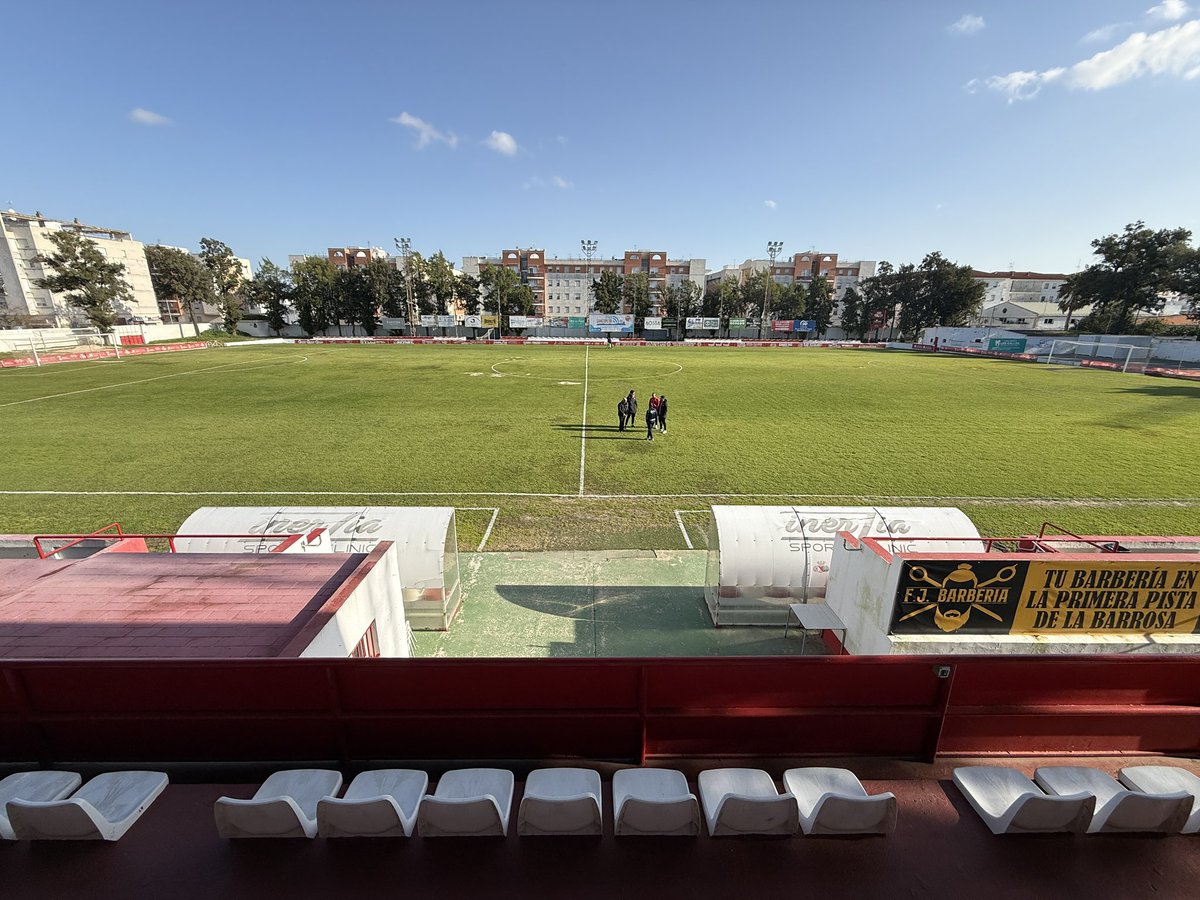 Chiclana_CF's tweet photo. ⚽️ #ChiclanaCF 🆚 #CDUtrera
🏆 #3aRFEF - J24
¡Buenos días desde el Municipal!
#ChiclanaCF #ChiclanaUtrera #LosSueñosSeViven https://t.co/8K1Z4jrYIM