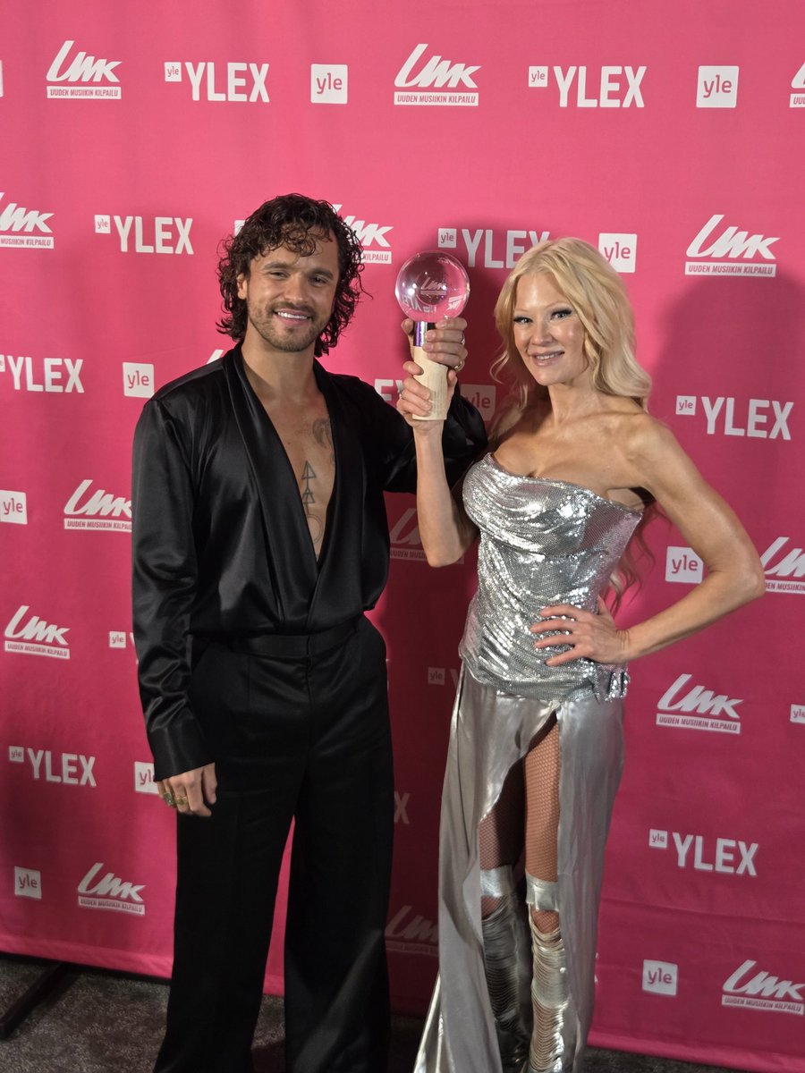 Simon Falk tweet media